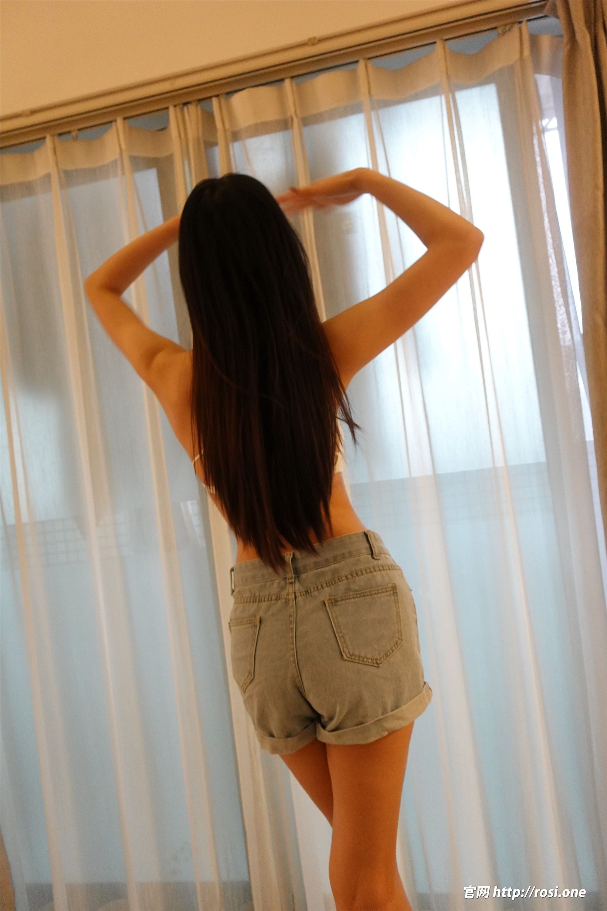 ROSI写真 2022.08.04 NO.3895